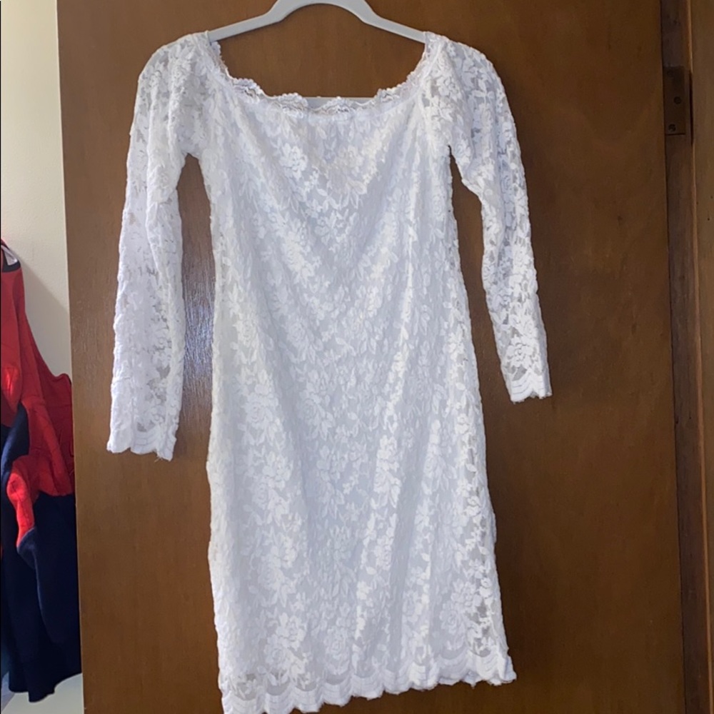 Fashion nova white lace body in dress, M.